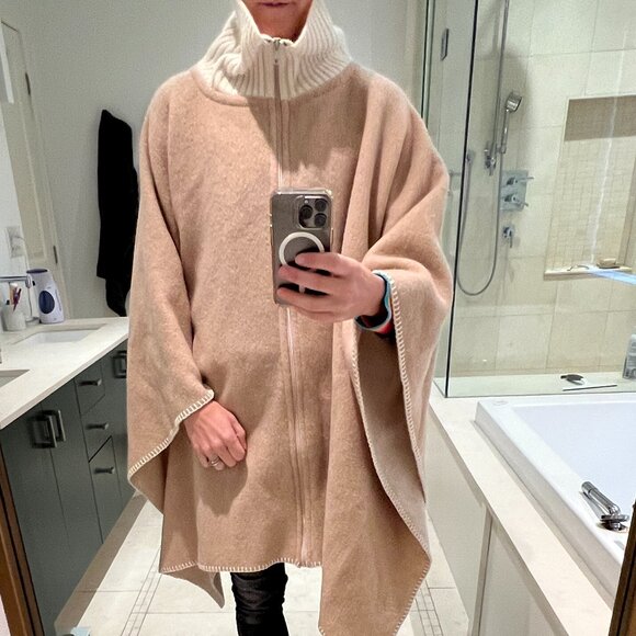 NWT Saks Fifth Avenue Collection Cashmere Cape - Picture 2 of 3